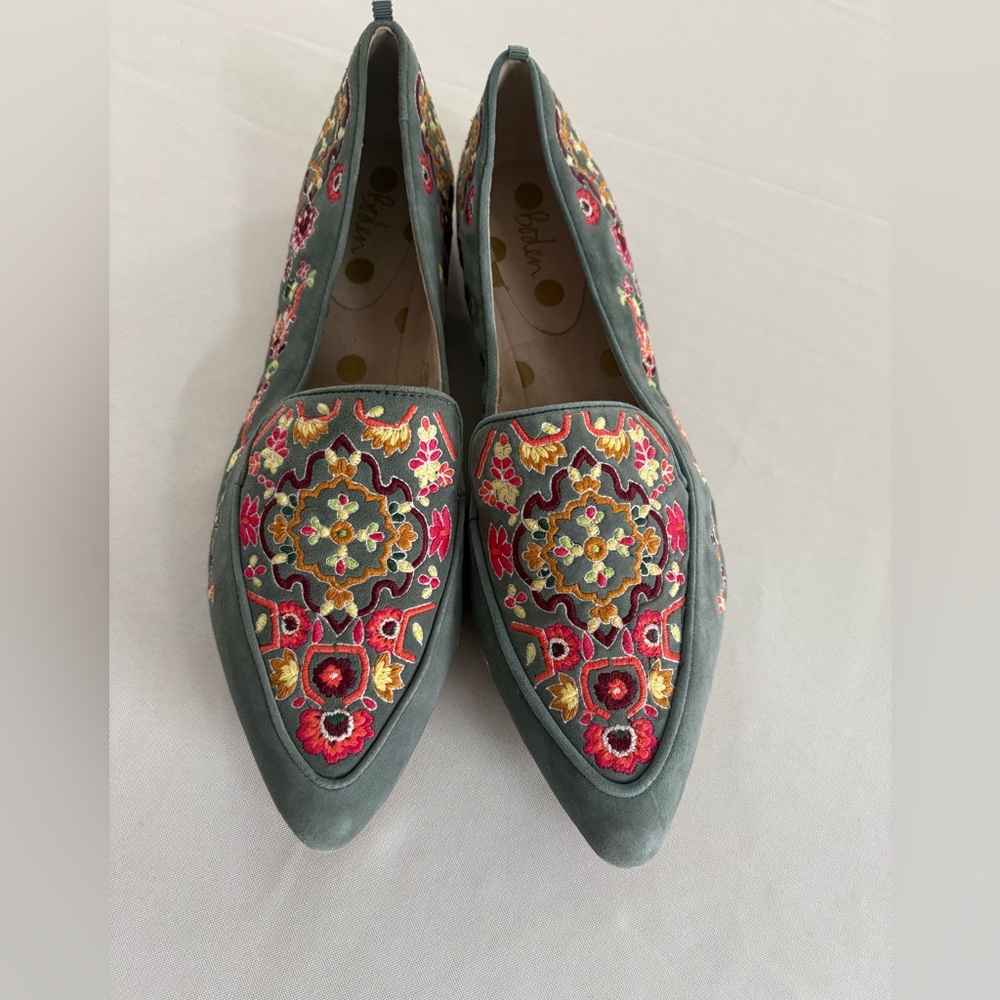 Boden NEW embroidered loafers NEW 41 (9.5)Beautiful flats for spring. Gorgeous